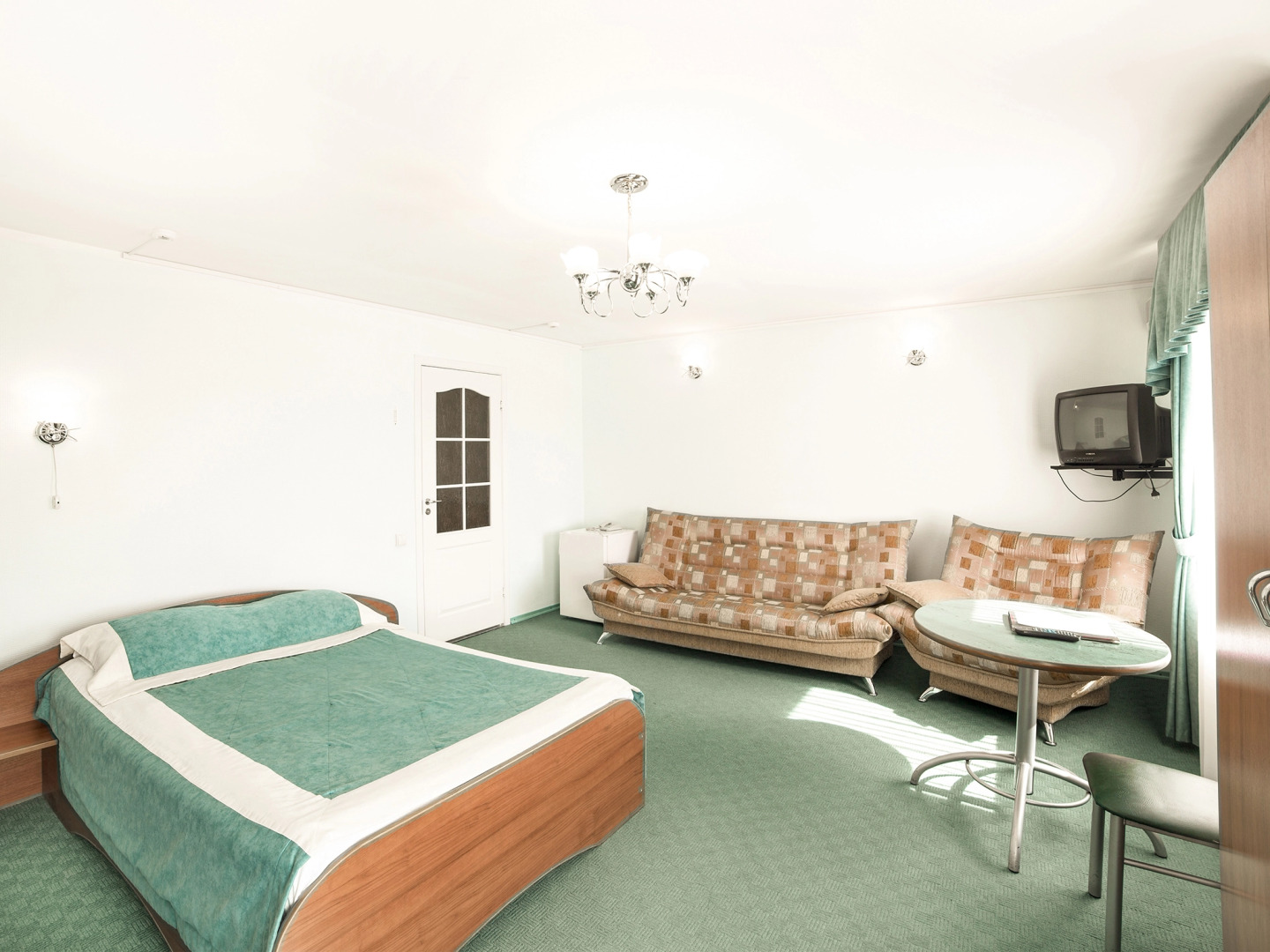 Октябрьская Отель