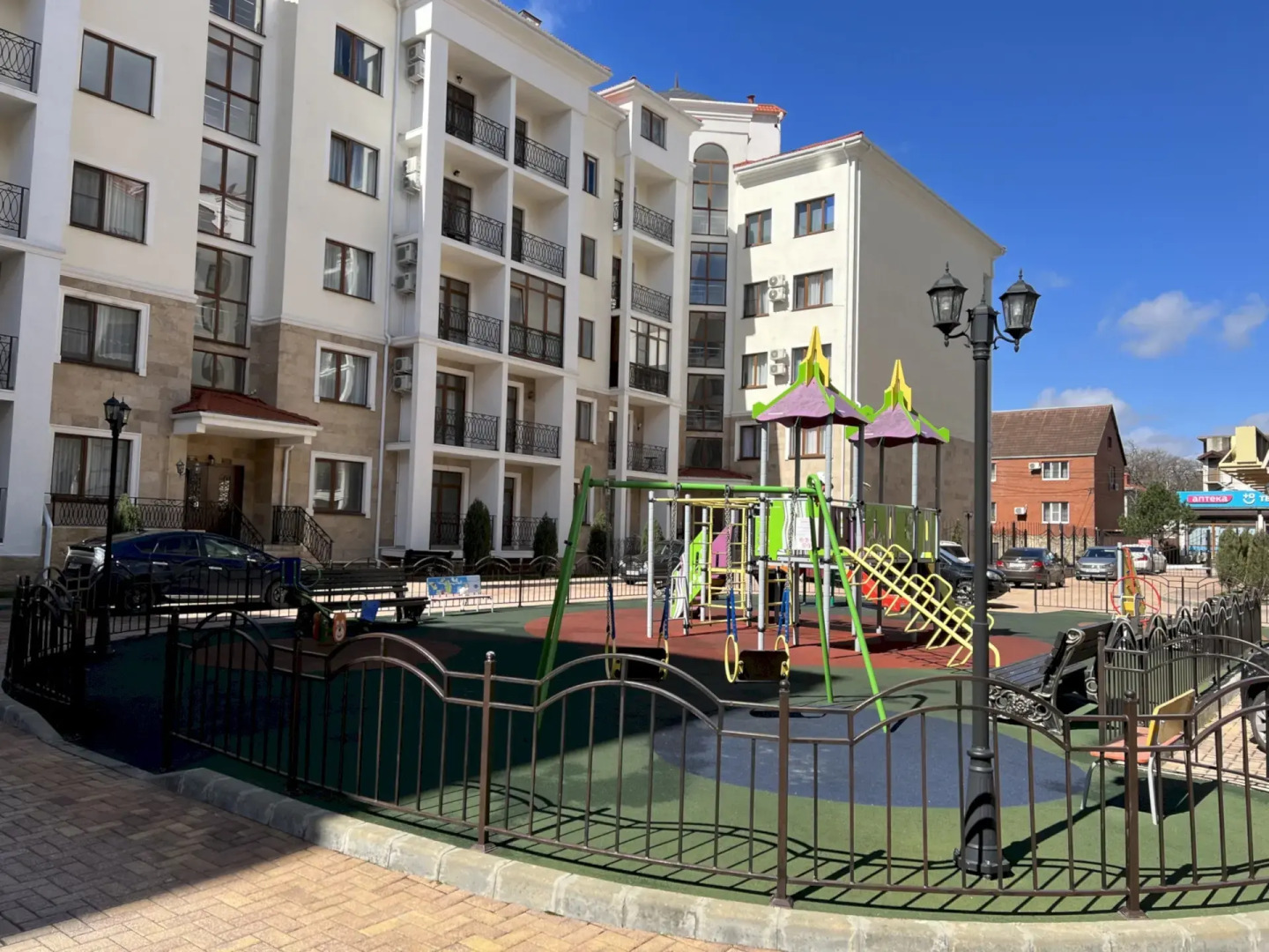 Квартира 310  в центре на первой береговой линии