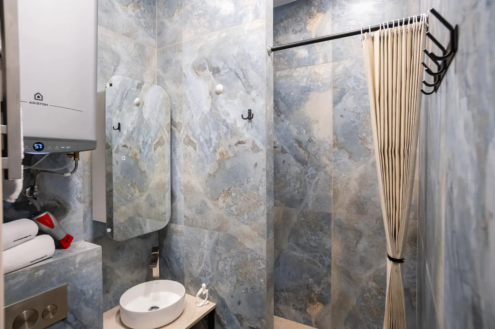 Апартаменты Red Apartments Арт Лайт Сити Миккельсен