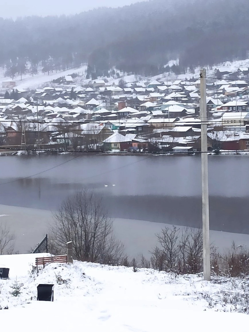 Частный дом У Пруда с Банькой и Беседкой