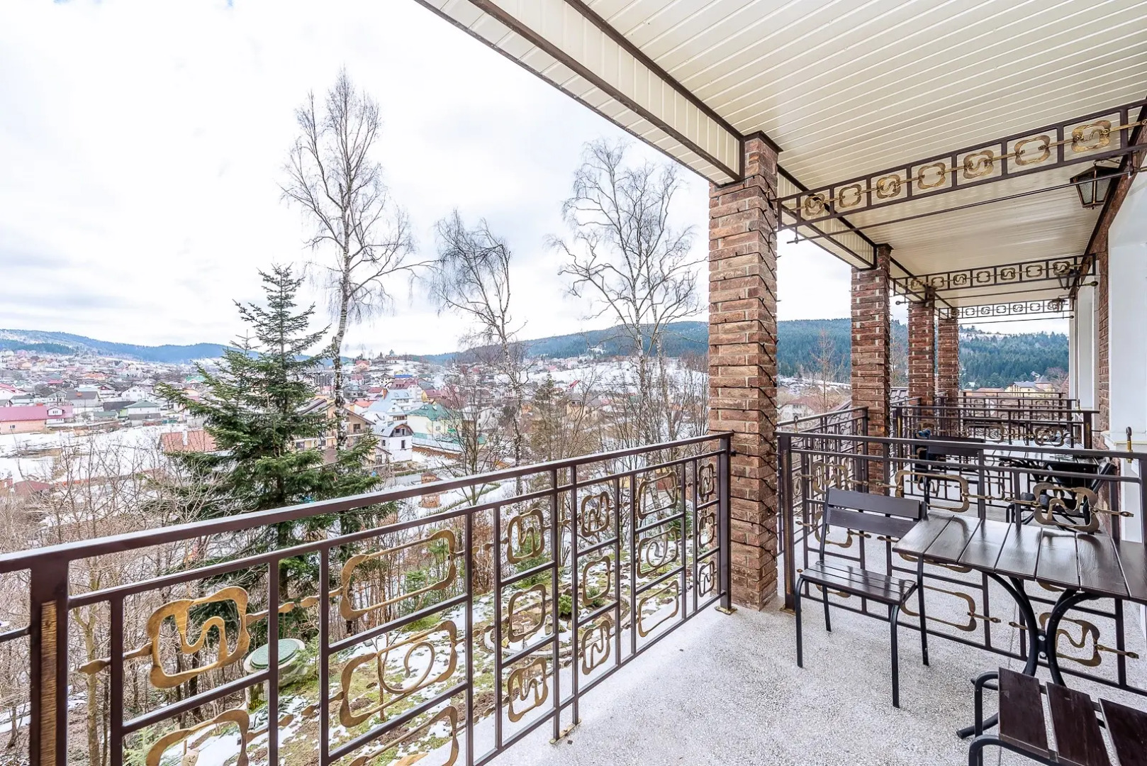 Favar Karpatyi Apart-Hotel