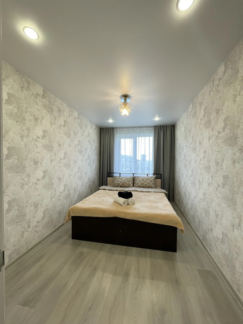 Квартира 2-комнатная на Кошевого 14к2