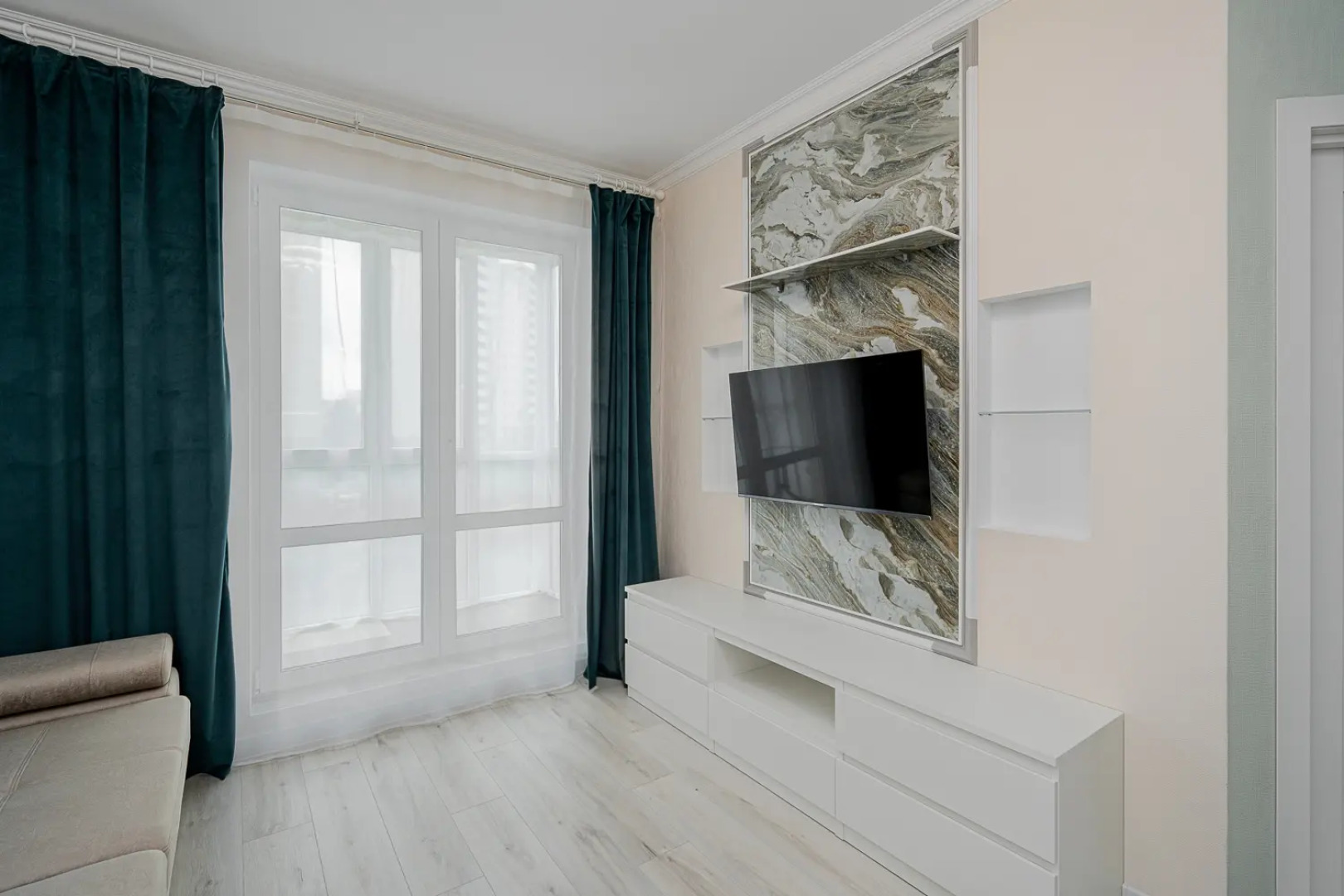 Квартира Двухкомнатные апартаменты Ladgorna на Дзержинского 19