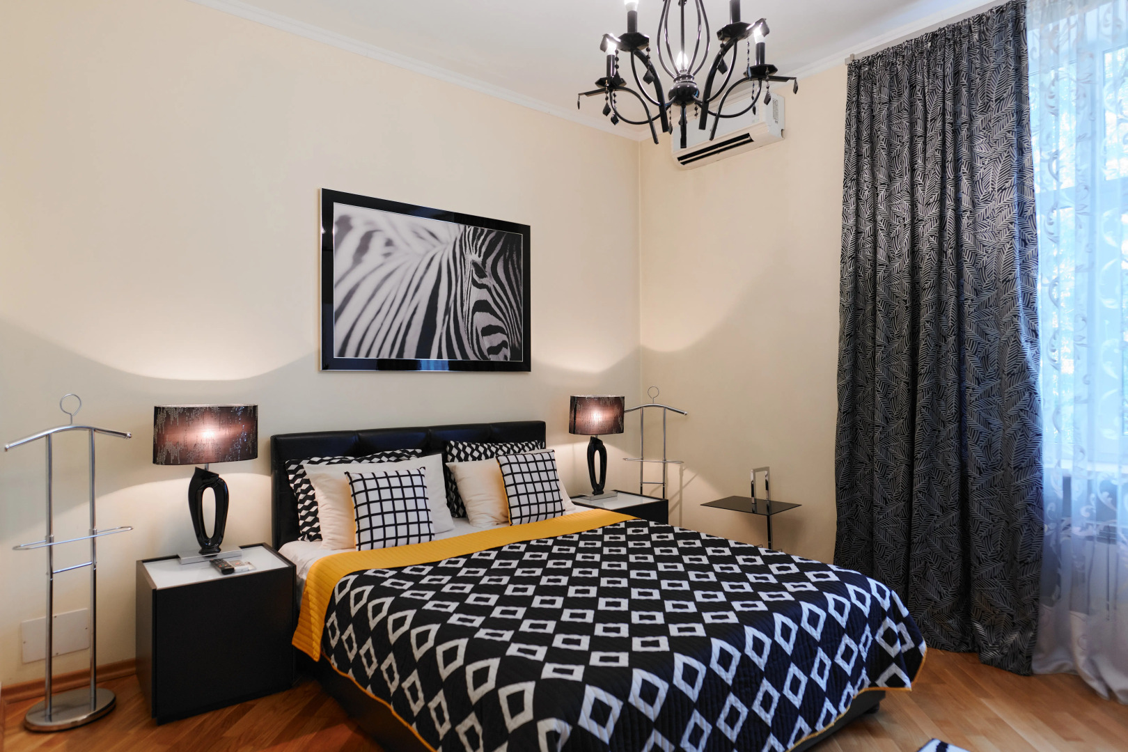 Апартаменты 2-комн. в самом центре Минска на пр. Независимости 37