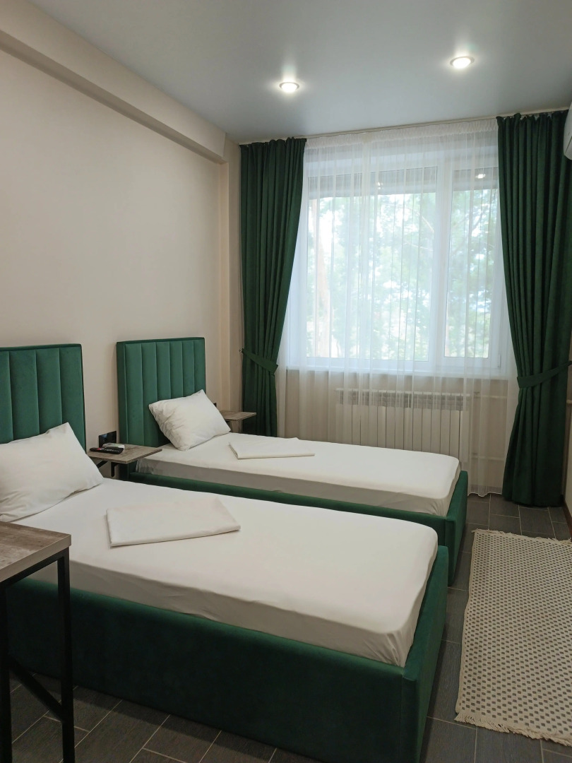 Отель Берлога