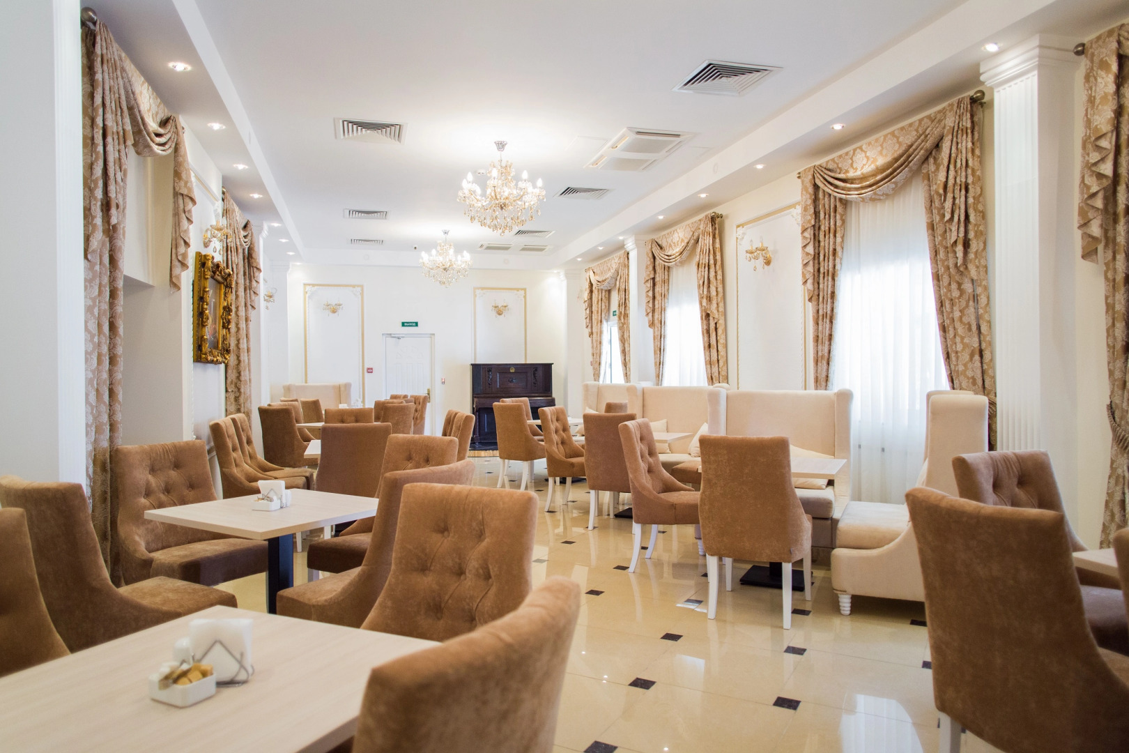 Отель Белое Дерево