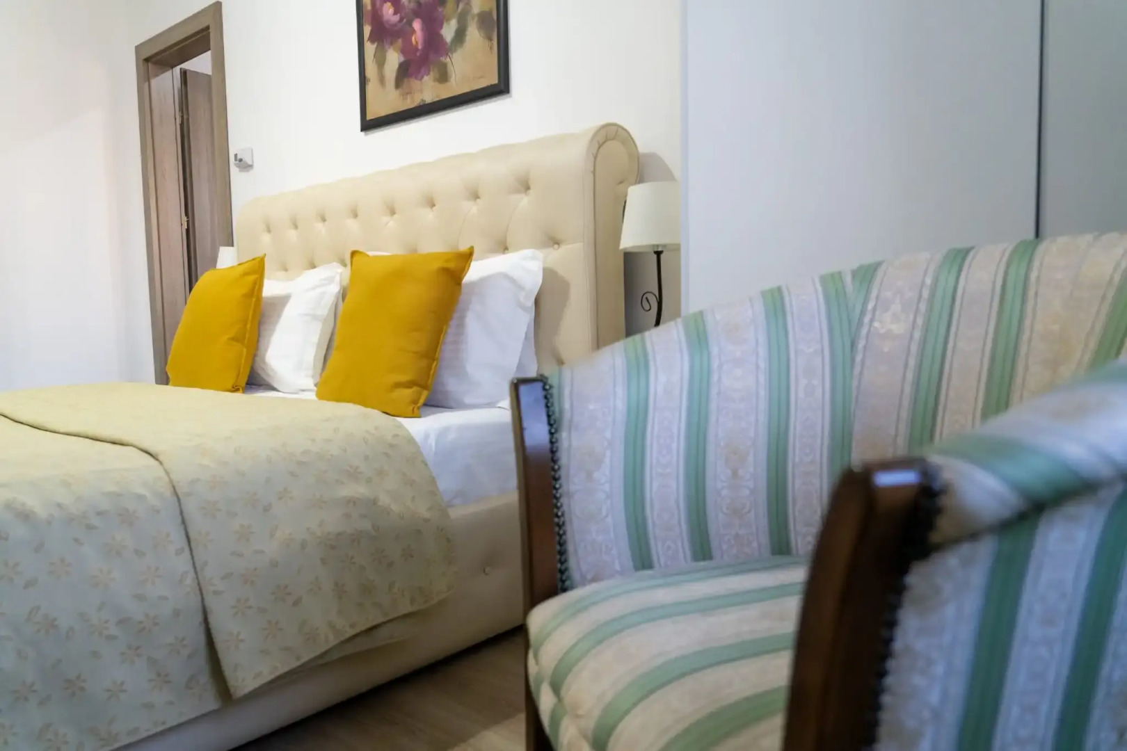 Отель Avenue Parliament