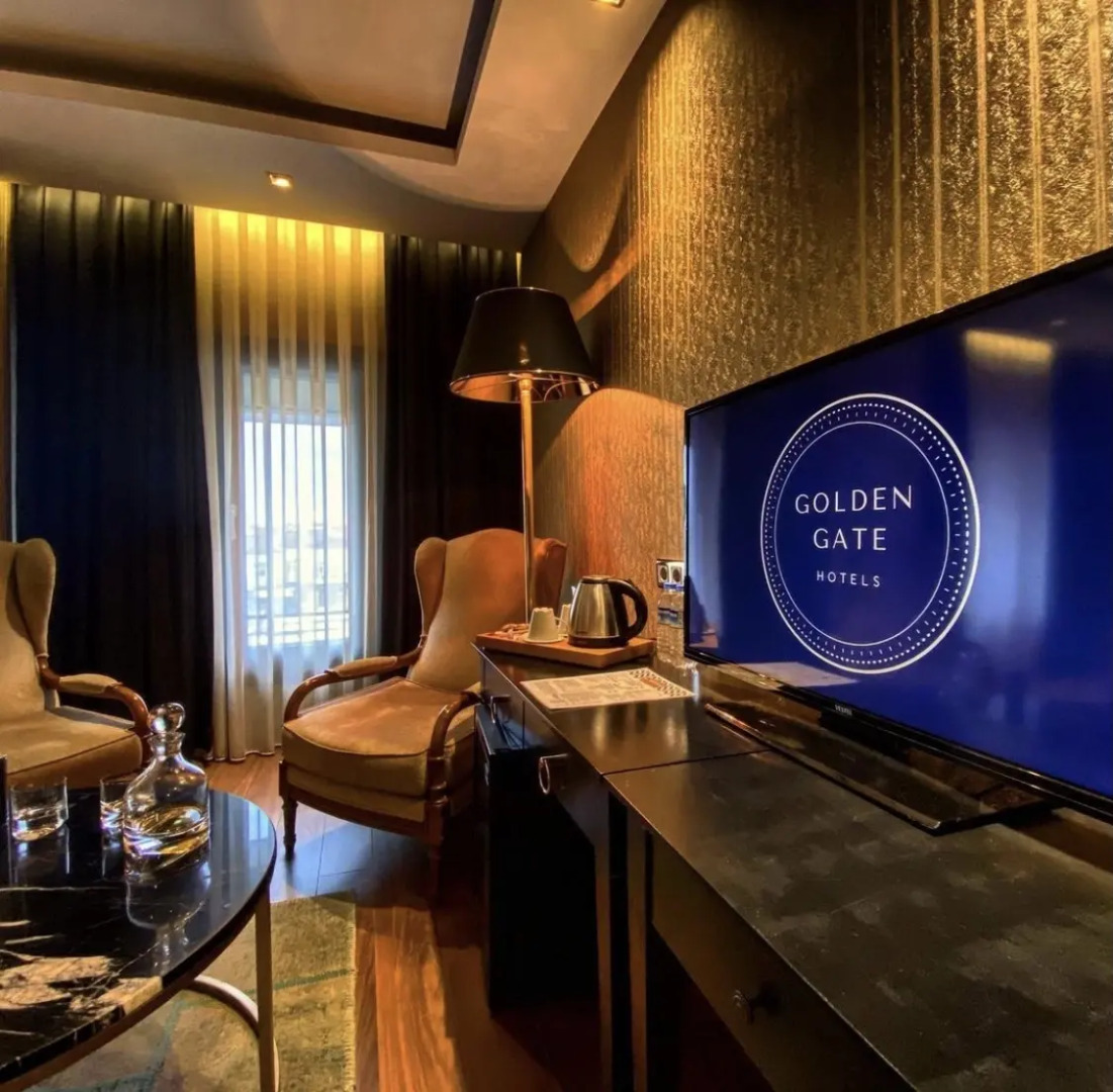 Отель Golden Gate