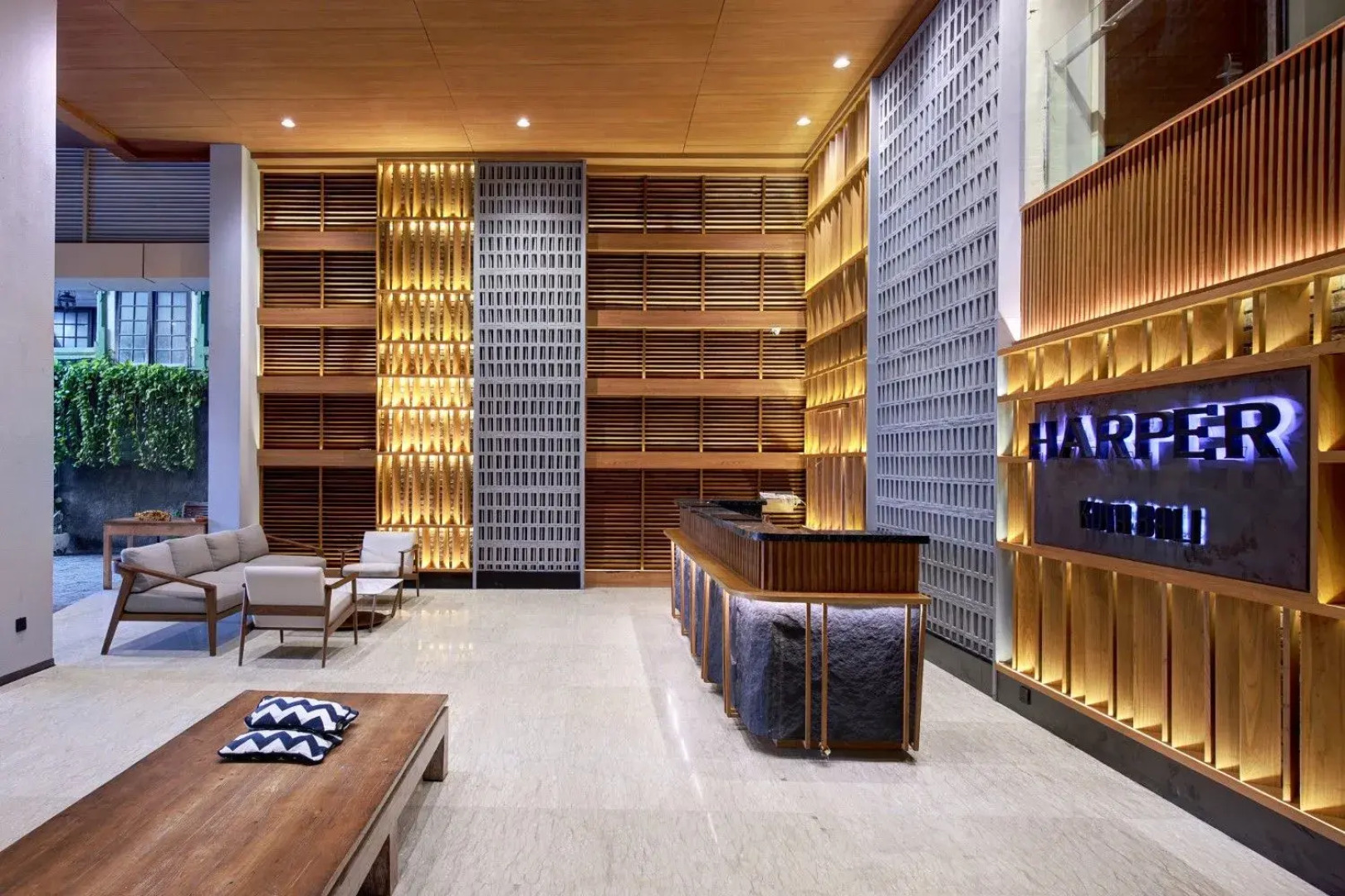 Отель Harper Kuta