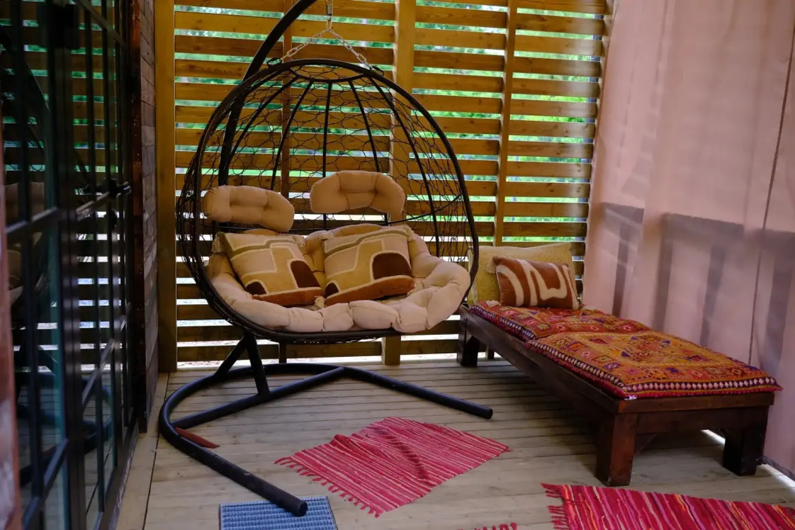 Частный дом Коттедж Шапки дача Vintage с камином