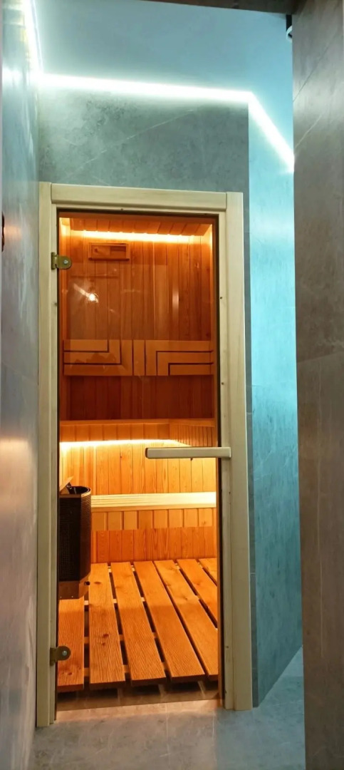 Апартаменты с дизайнерским ремонтом и сауной