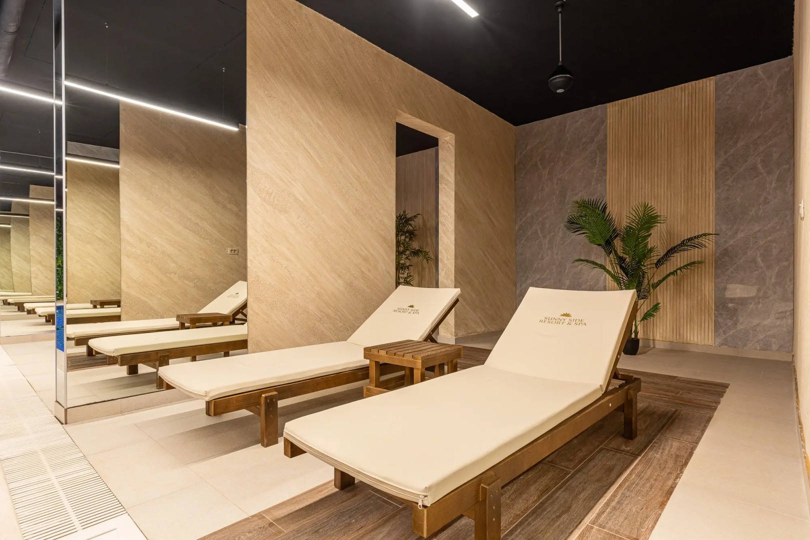 Апартаменты Sunny Side Wellness Resort & Spa