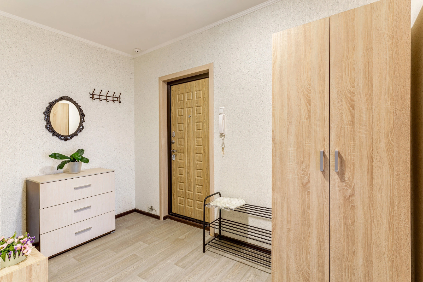 Квартира Просторная двухкомнатная в самом центре города