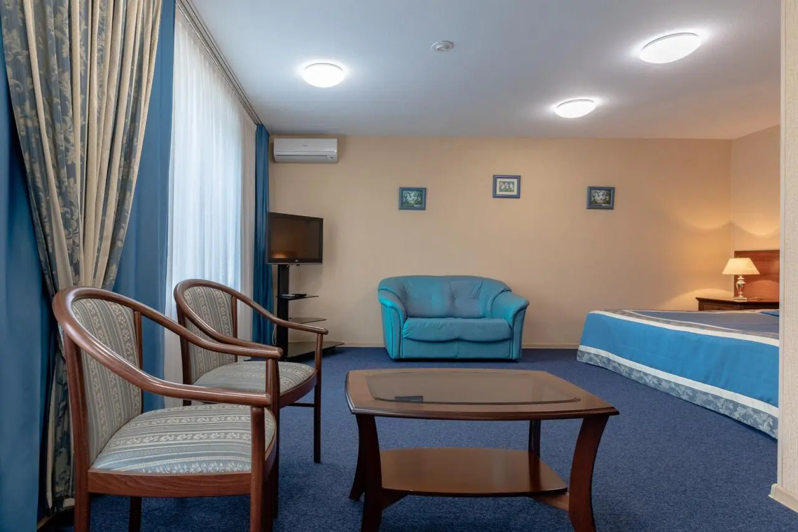 Отель Ладога