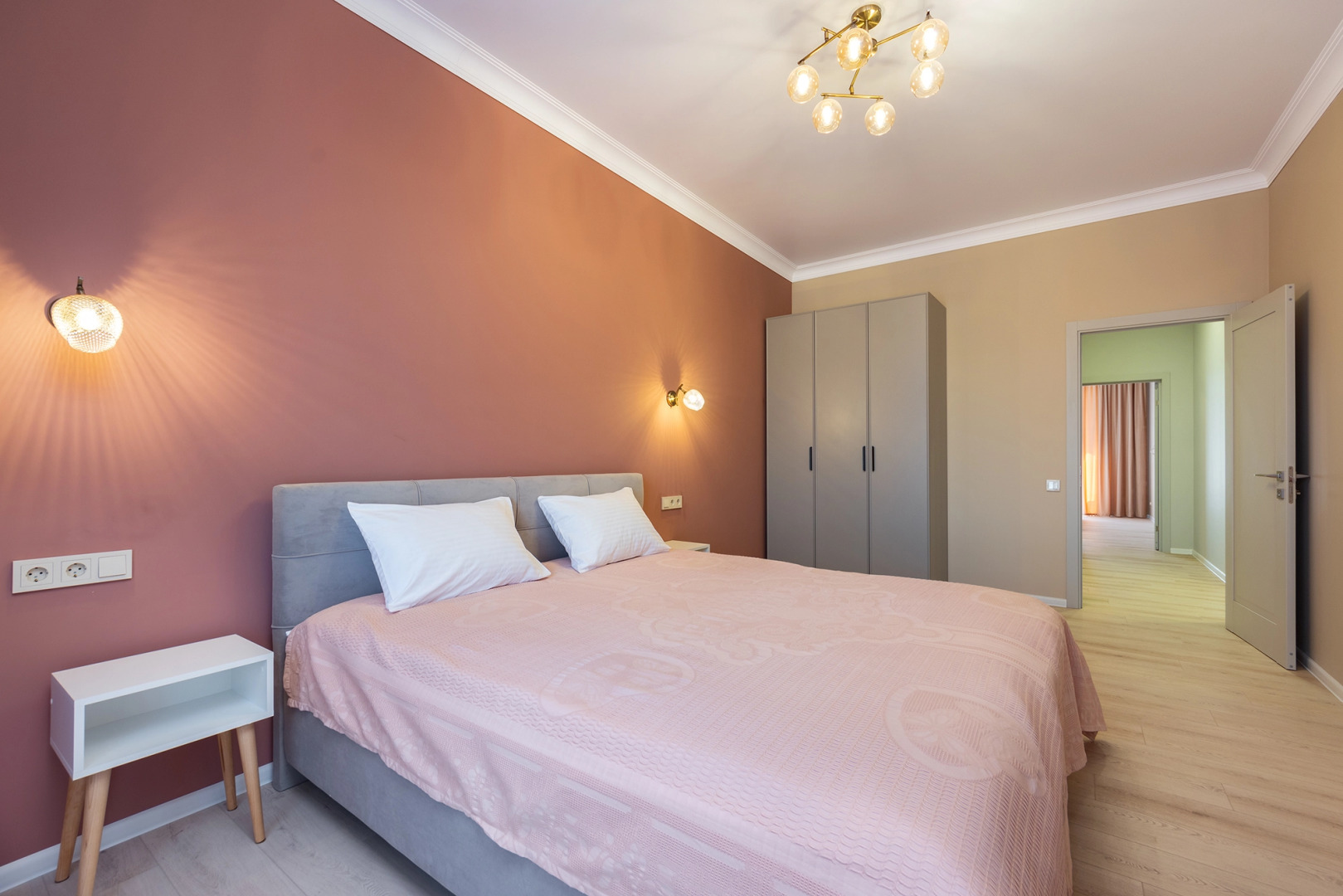 Апартаменты бизнес класса в центре города