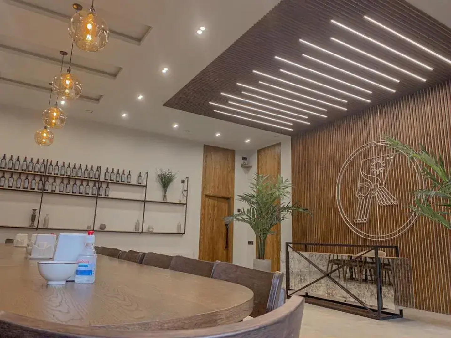 Отель Менуа