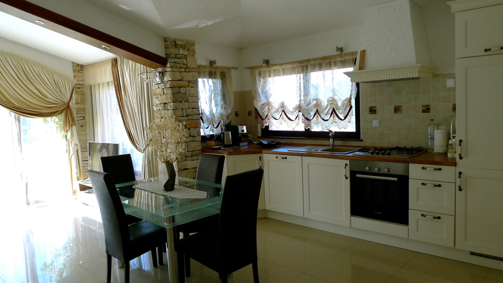 Вилла Stone House Villa Poplat