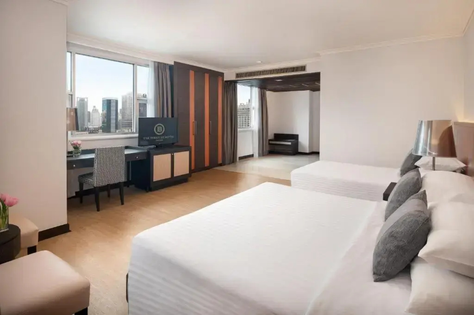 Отель The Berkeley Hotel Pratunam