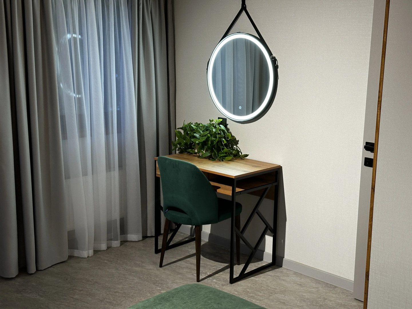 Отель Озеро