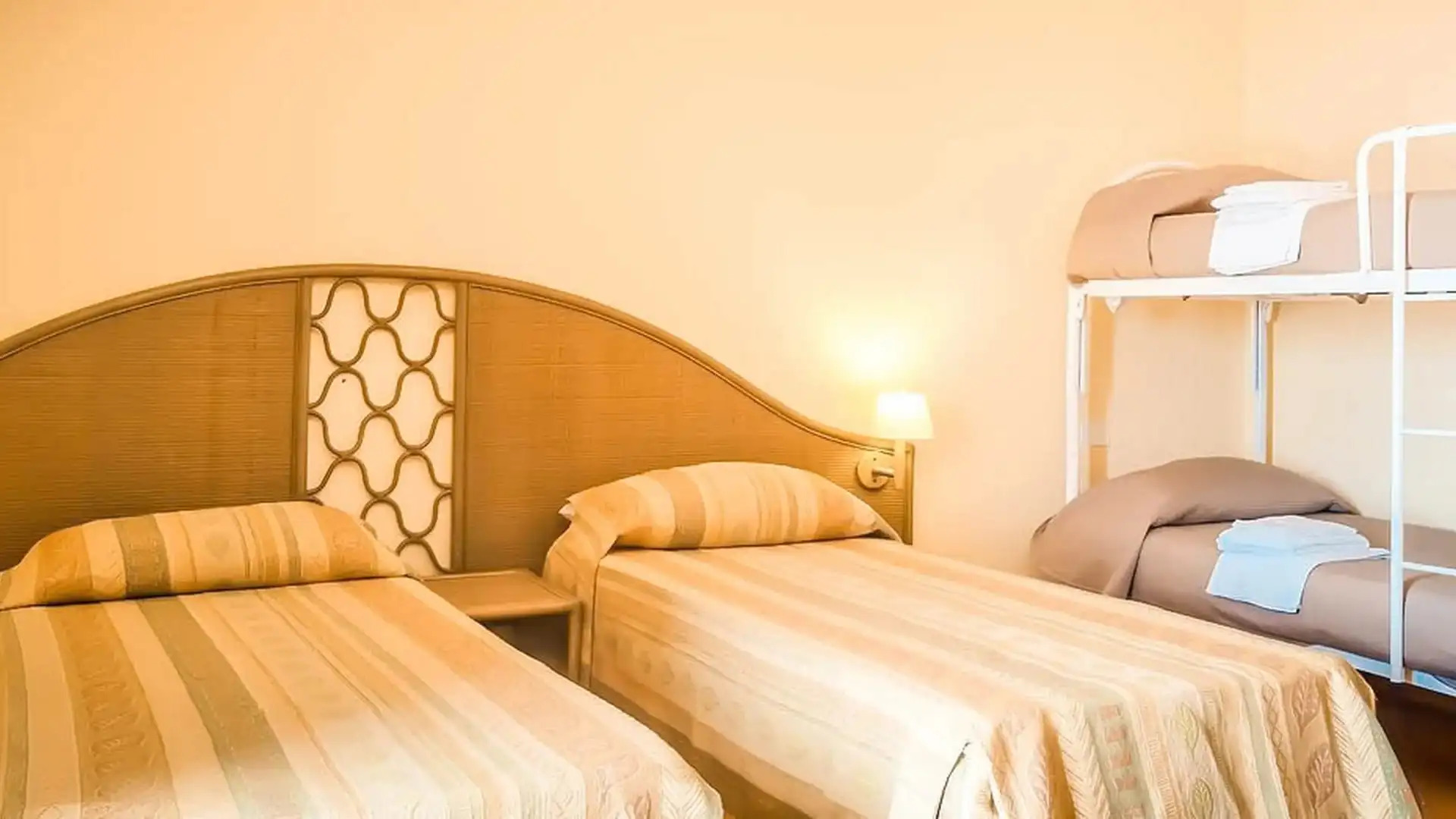 Hotel Village Club Porto Rhoca