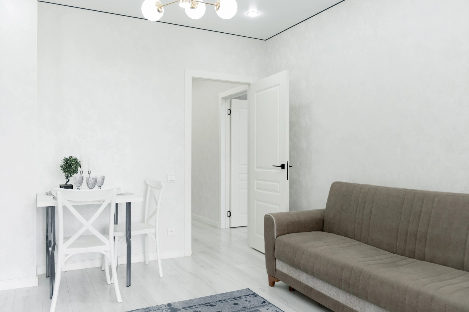 Апартаменты Абая 130/3/15