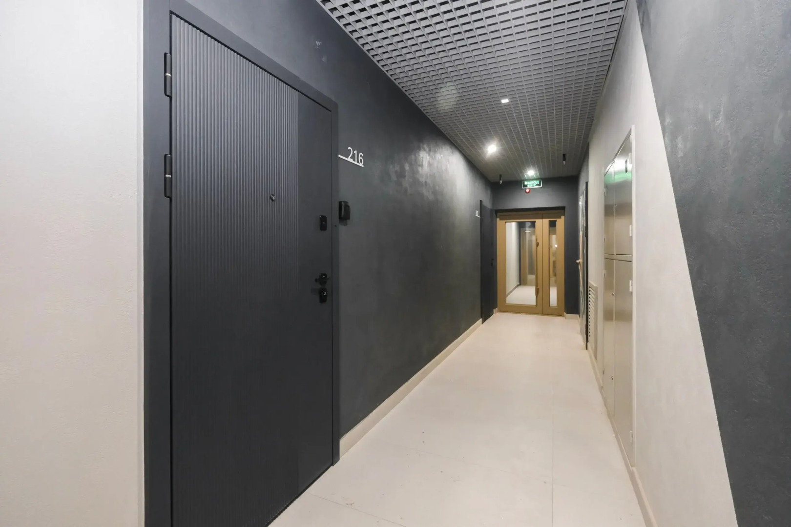 Большая Однокомнатная Квартира с Видом на Реку и Новым Ремонтом