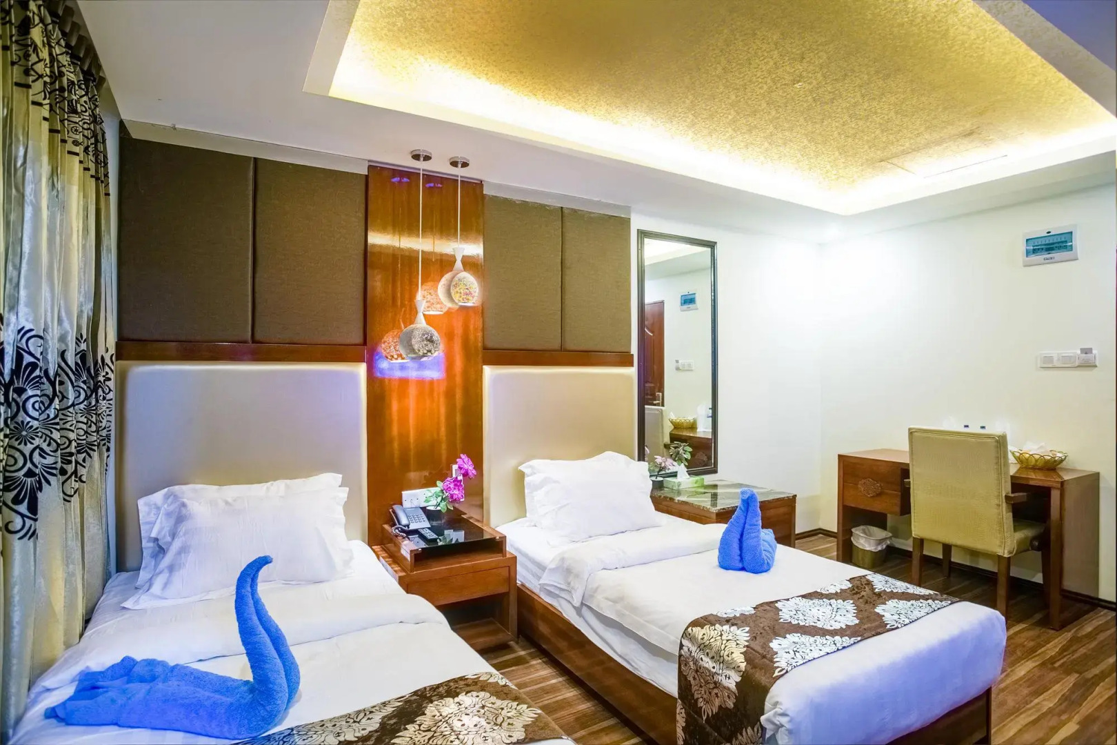 Отель Noorjahan Grand