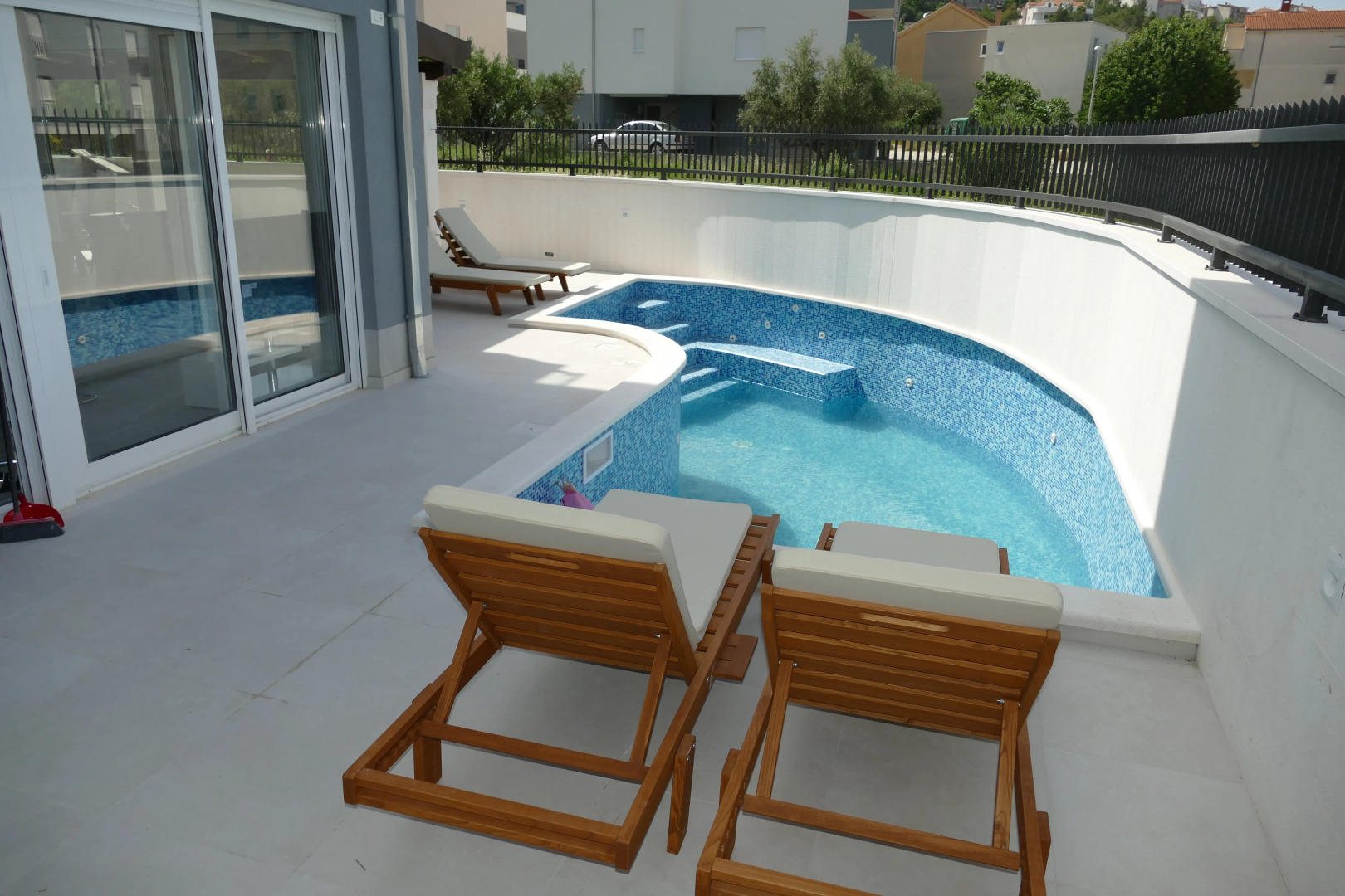 Вилла Urban Villa With Pool