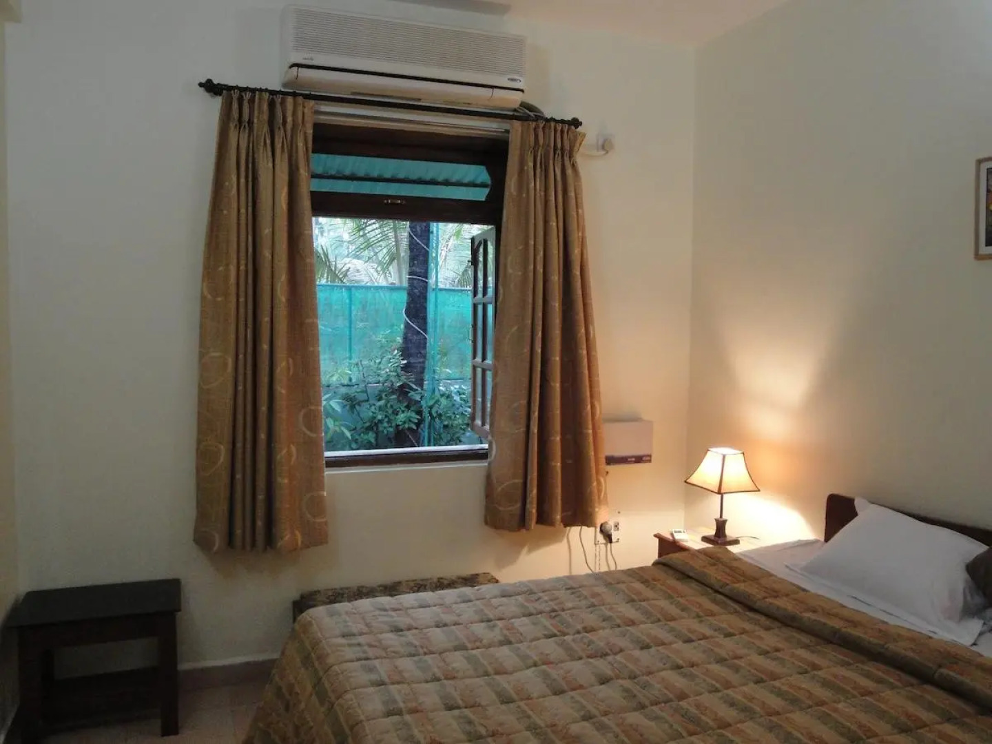 Отель Sandray Luxury Resorts