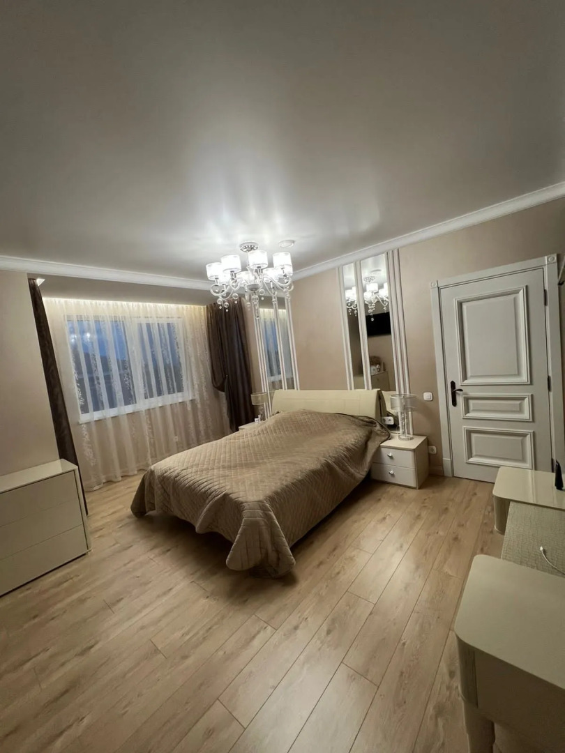 Вилла в Закрытом Поселке с Пляжем