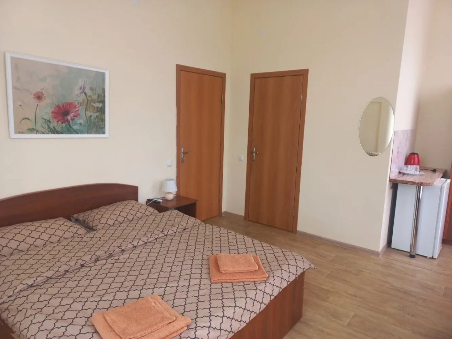 Отель Омега-4