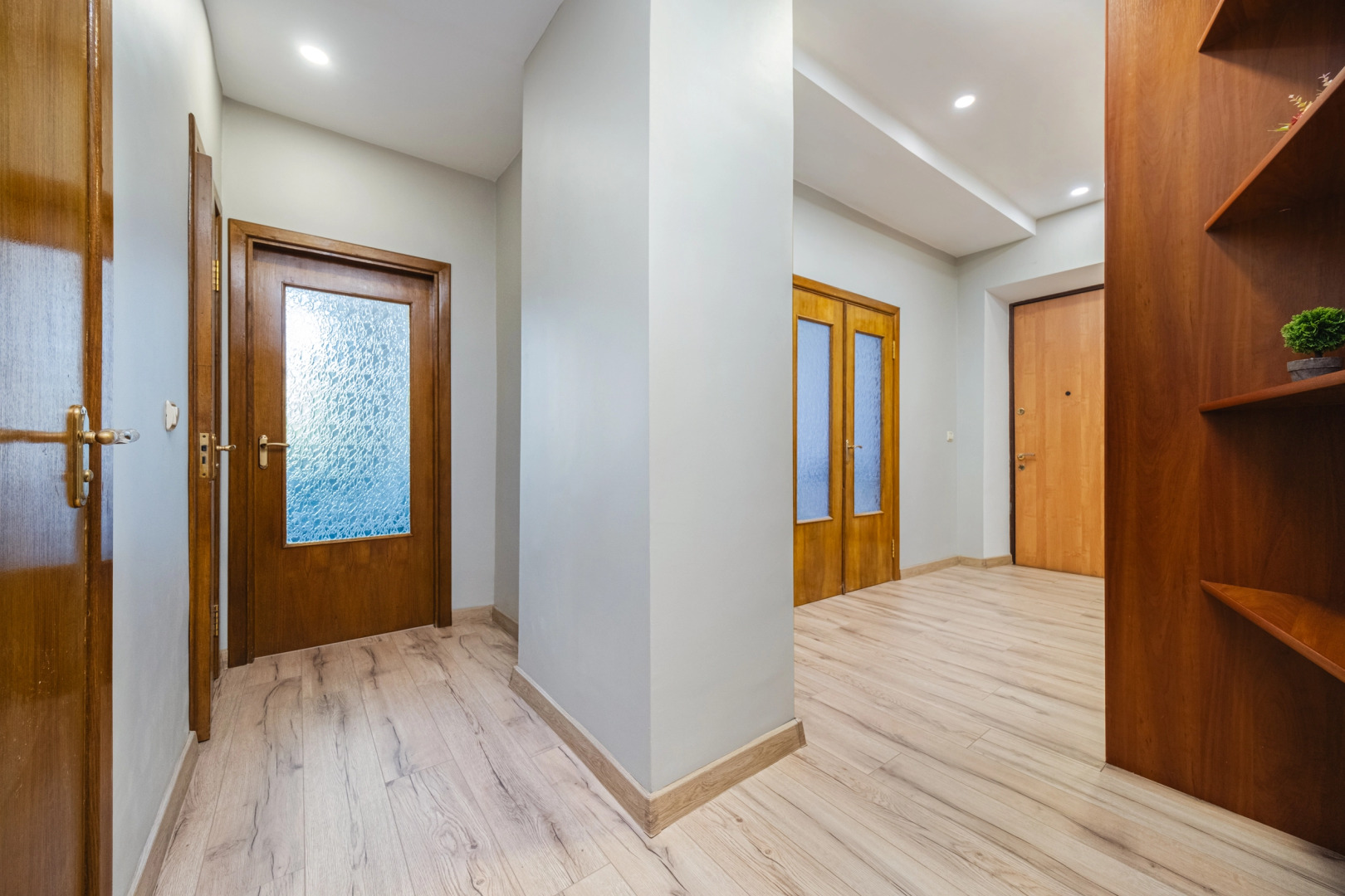 Квартира Двухкомнатная возле вокзала