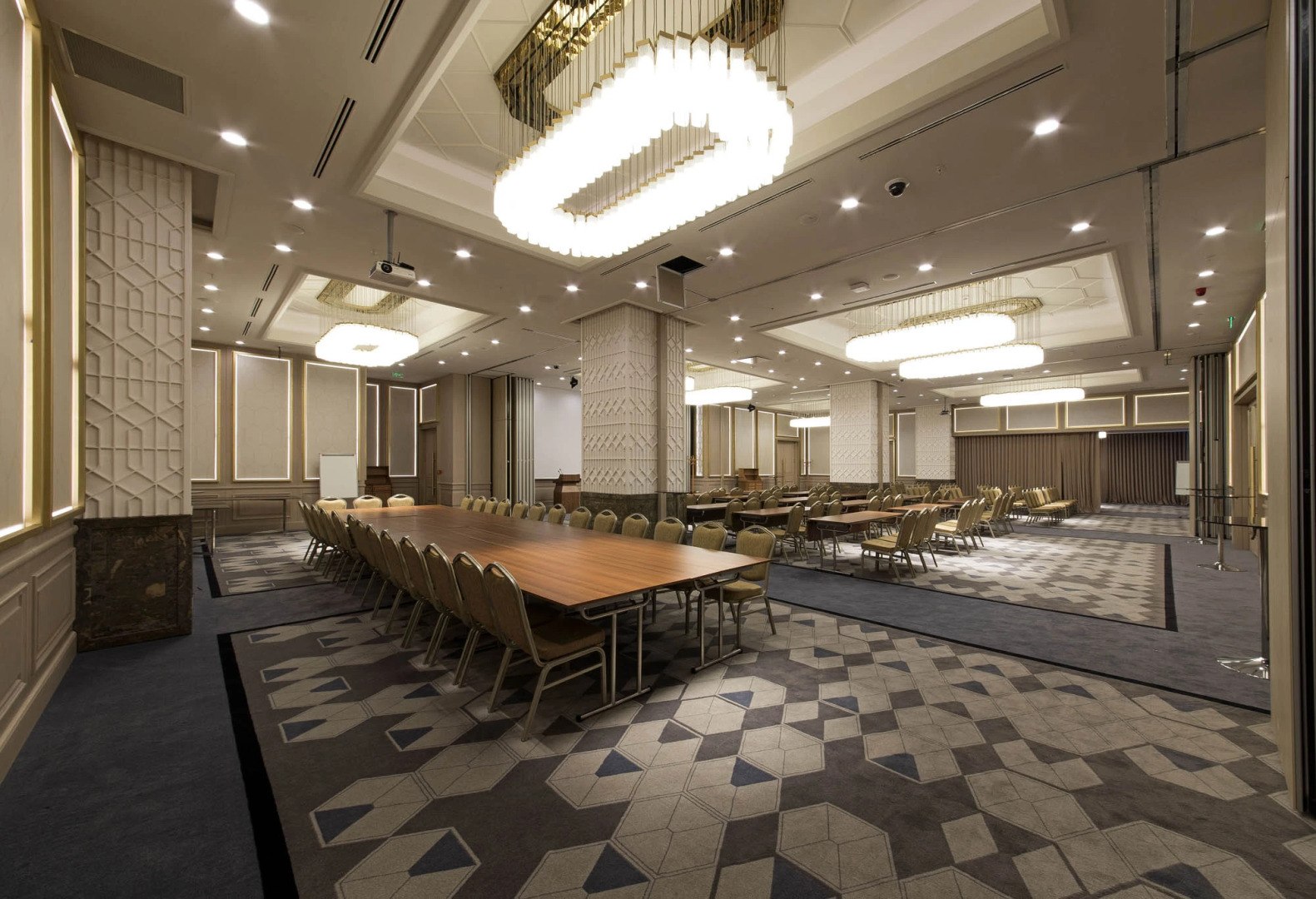 Отель Millennium Istanbul Golden Horn