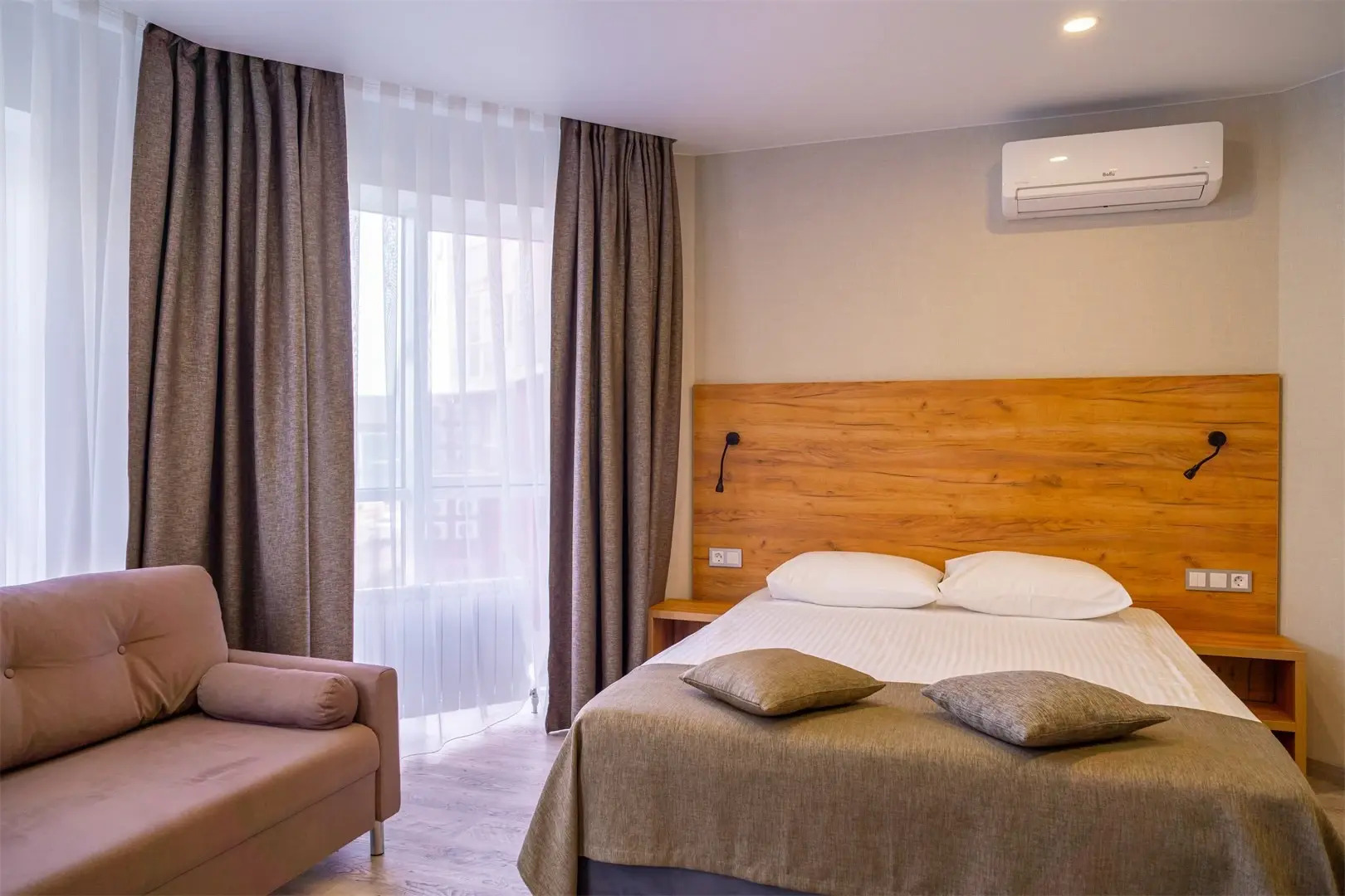 Отель Атмосфера Парк