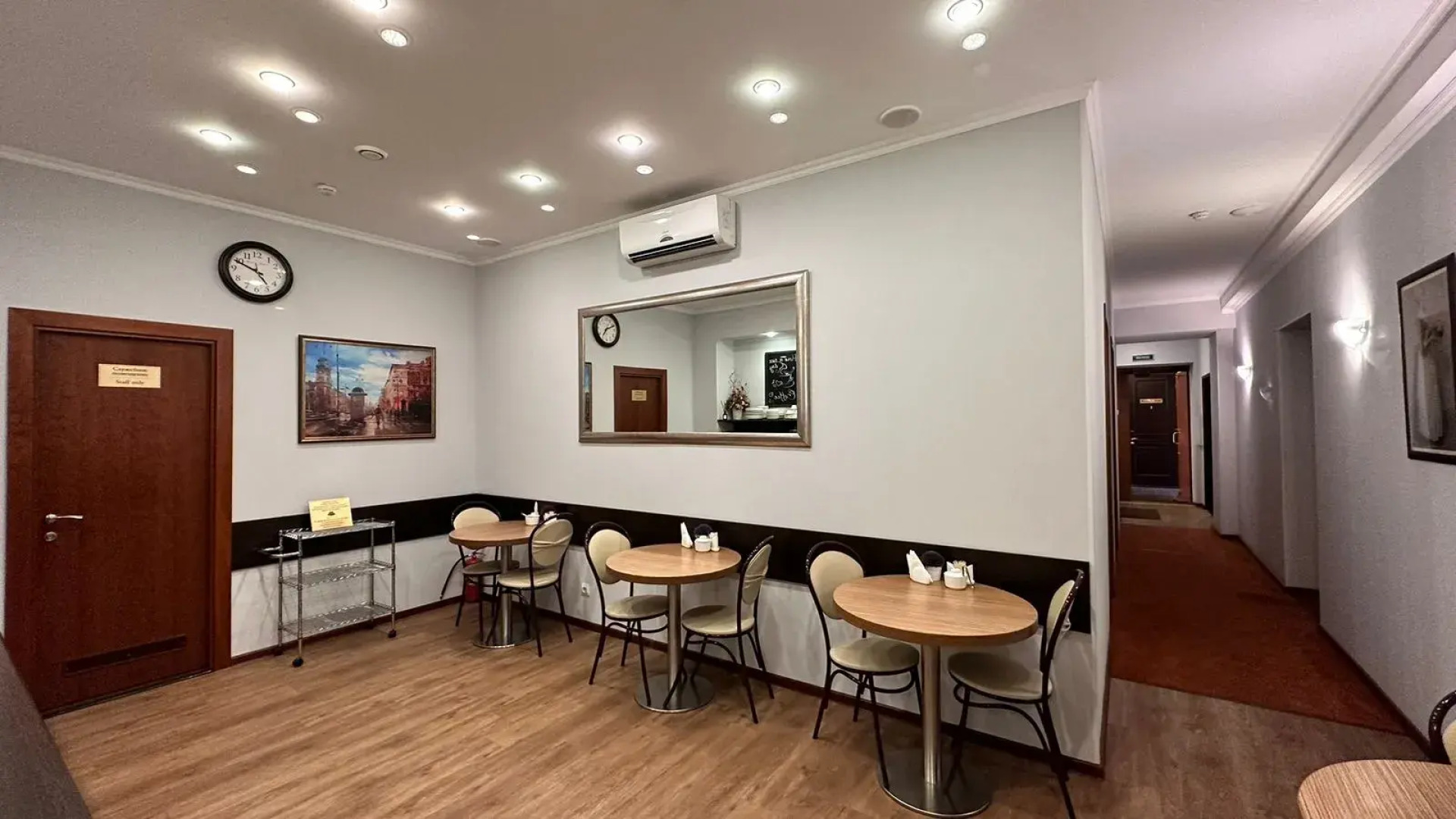 Меблированные комнаты Соната на Невском 11 Дворцовая площадь