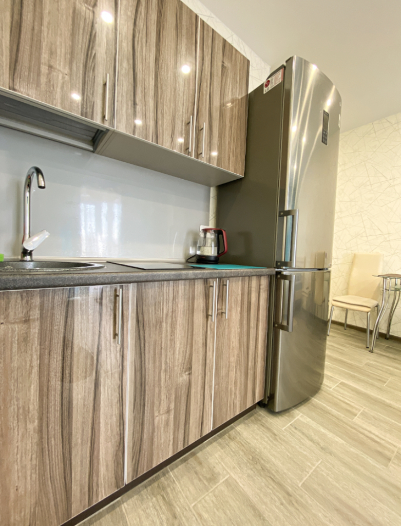 Апартаменты Квартира студия у жд вокзала