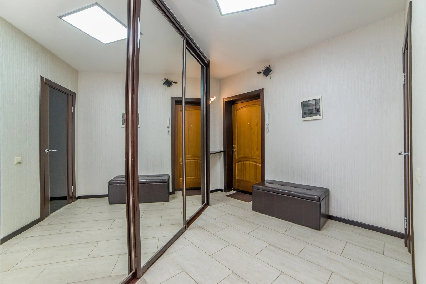 Апартаменты Двухкомнатные на Радищева 33