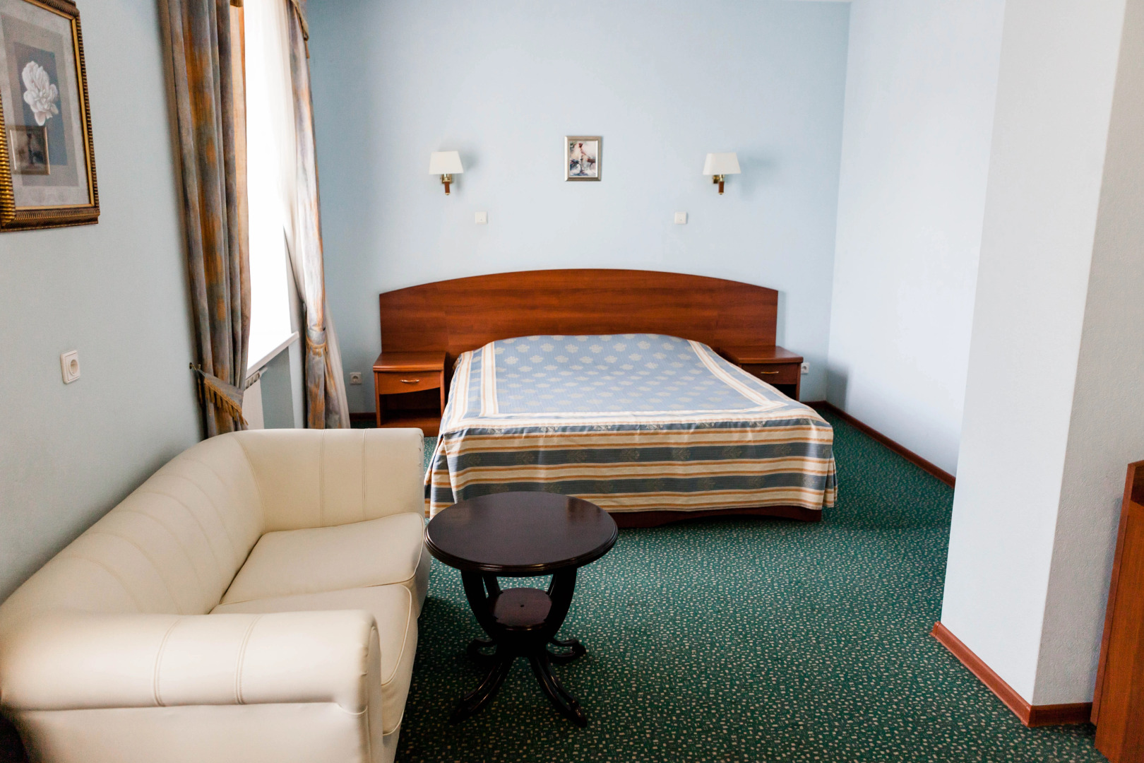 Отель Руссия