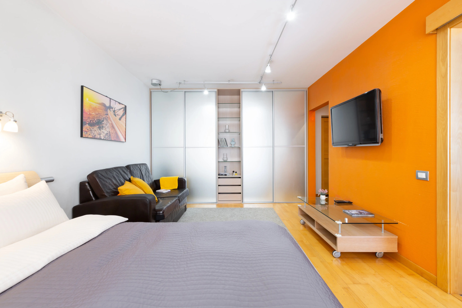 Апартаменты 166 Таллинская 32/3