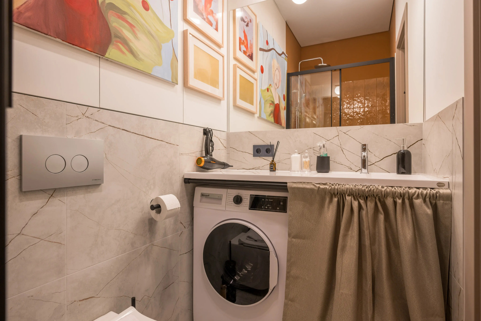 Квартира New Horizon Art Vinil 36 с дизайном бутикотеля и виниловым проигрывателем