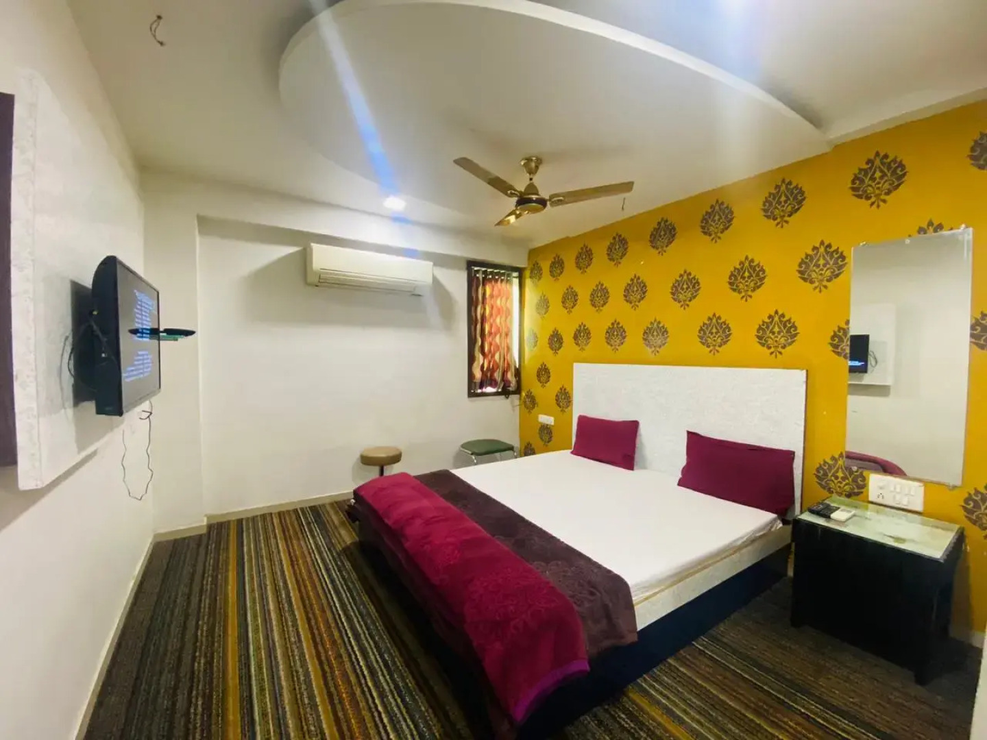 Отель Ganesh Banquet Dining And