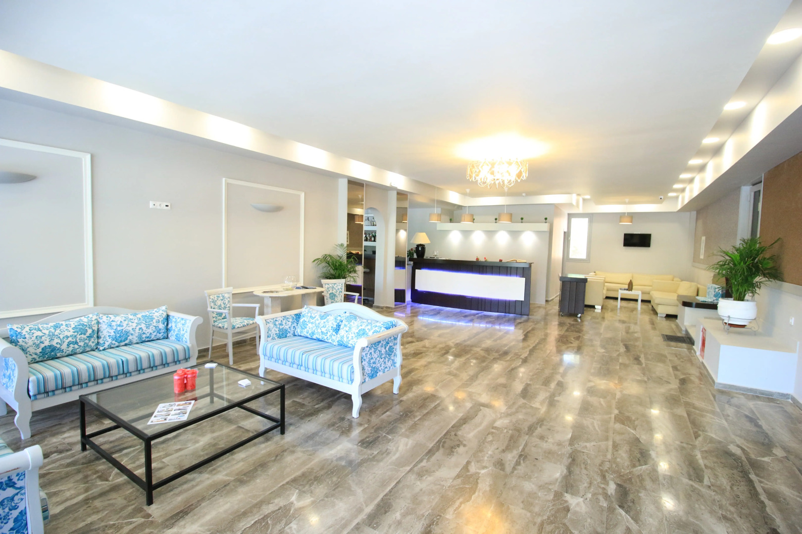 Отель Silver Bay