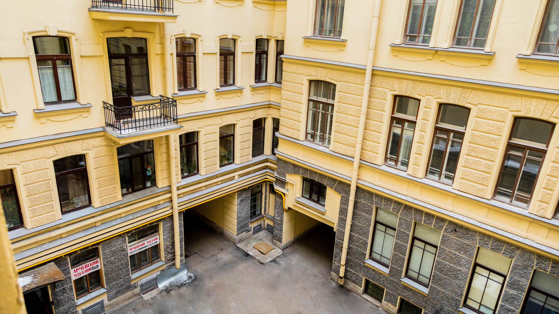 Апартаменты Кирочная 22