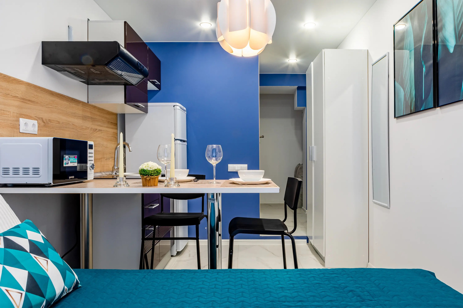 Апартаменты InHome24 в 3-5 минутах хотьбы от остановок общественного транспорта