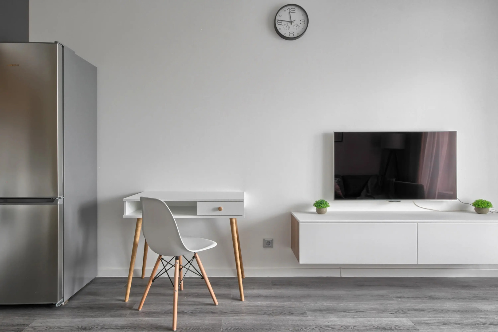 Апартаменты MyHomeYourHome на Дальневосточном проспект 19 к1