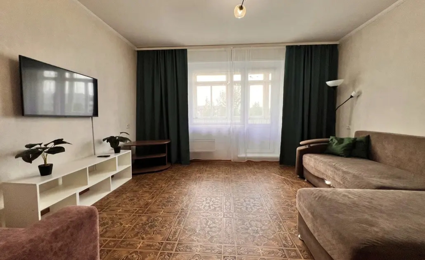 Апартаменты Сутки Как Дома на Трегубенко 56