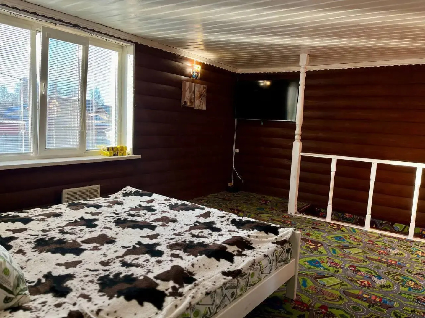 Частный дом двухэтажный на 1-й Лесной улице 1