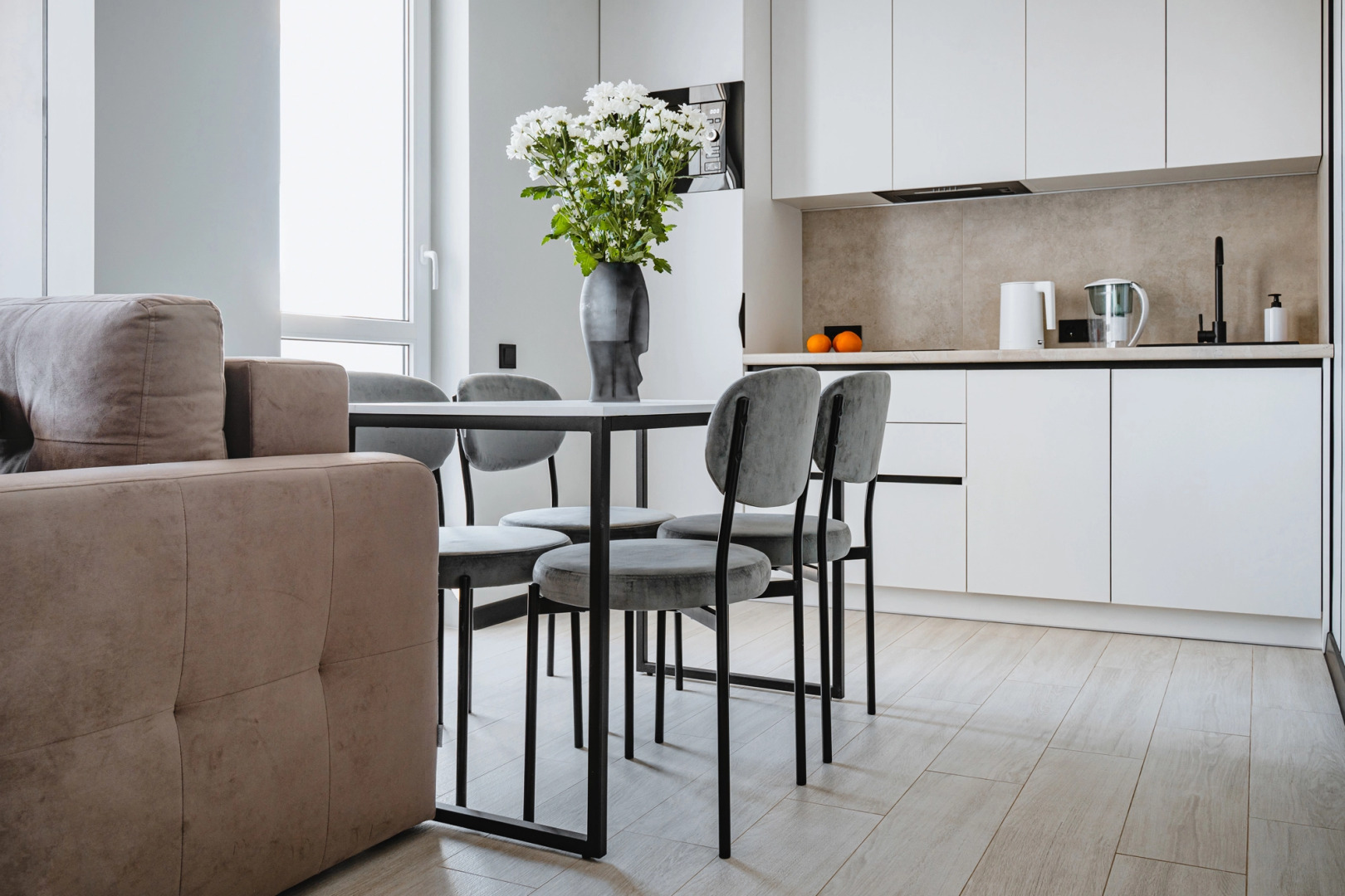 Апартаменты Море Квартир Современная студия с видом на горы Абхазии