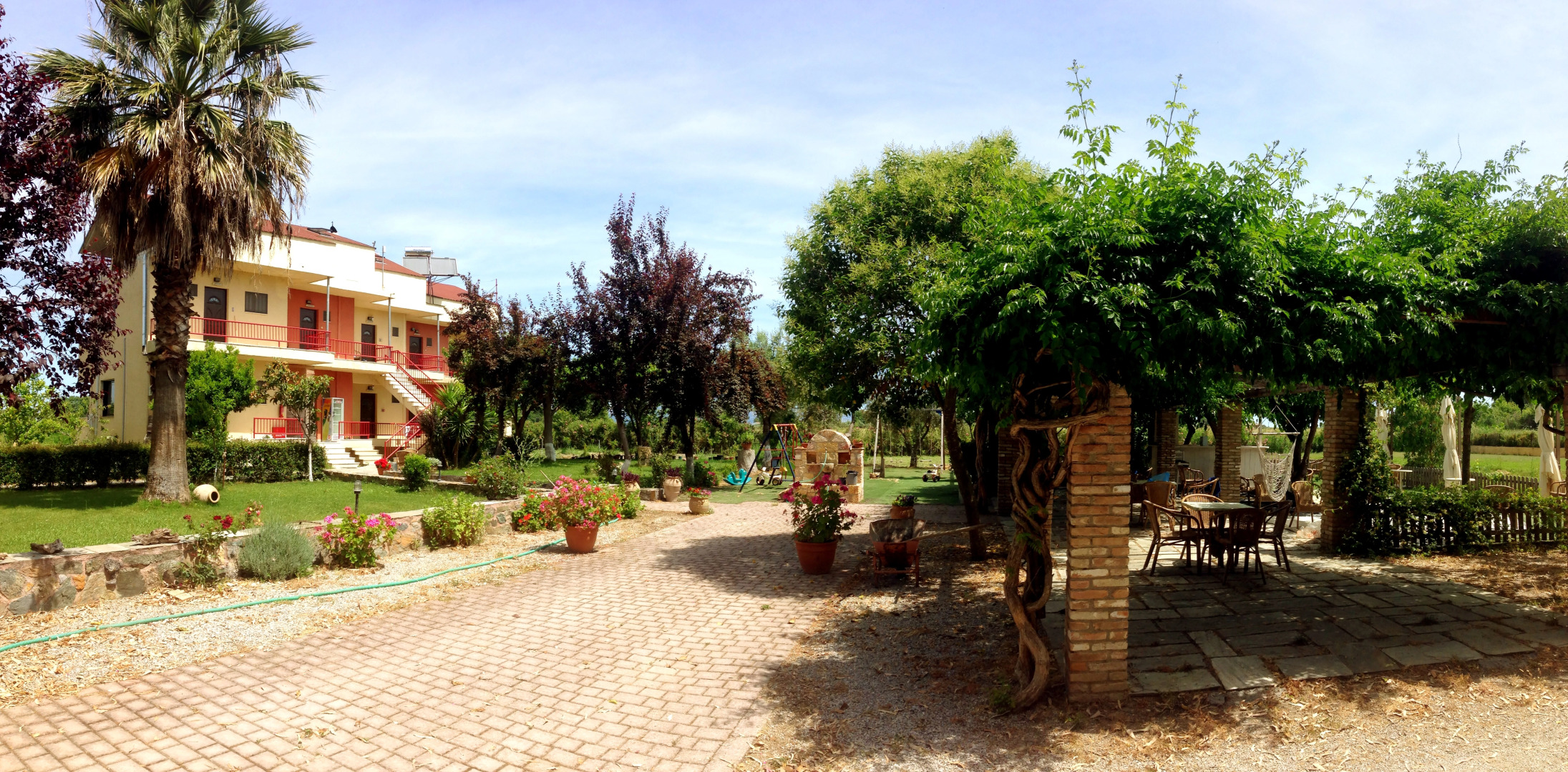 Апартаменты Aenaon Studios