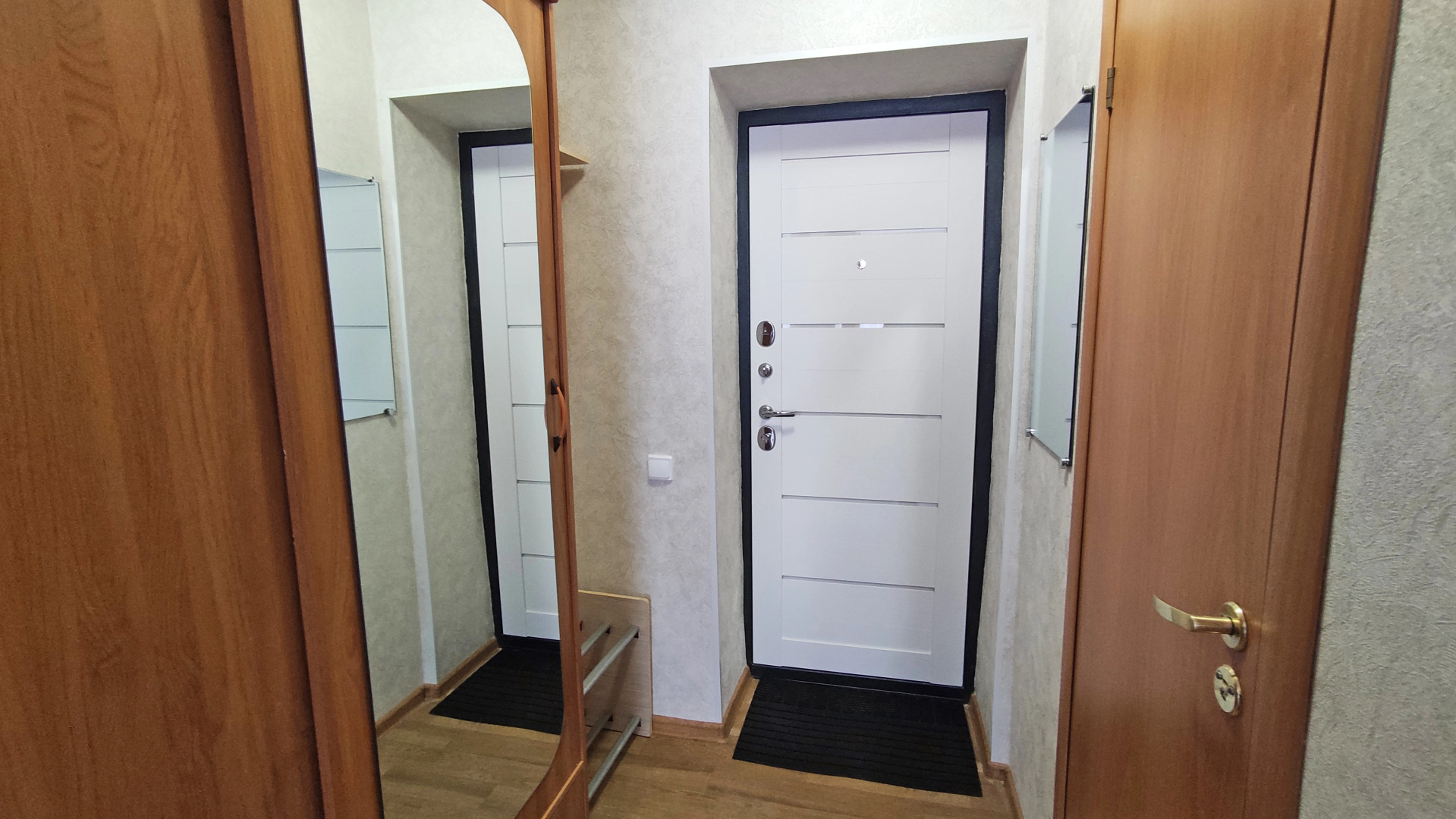 Апартаменты Оранжевая студия у метро Суконная слобода